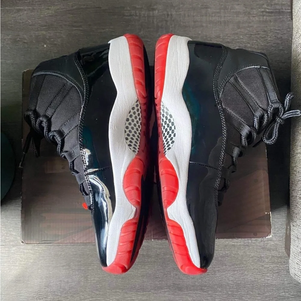 Jordan Bred 11 - Picture 5 of 7